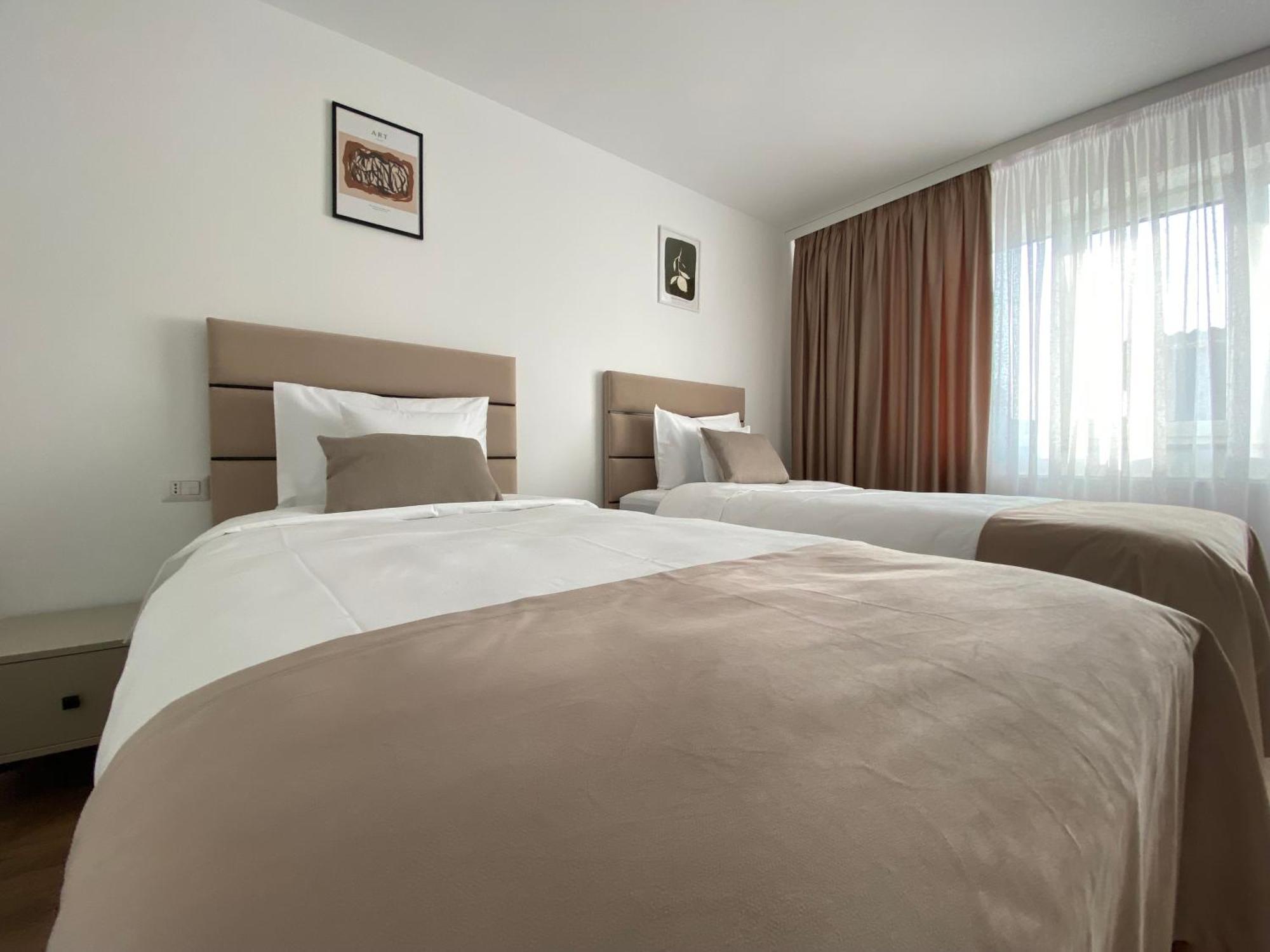 Cosy Apartments & Bistro Pufesti المظهر الخارجي الصورة
