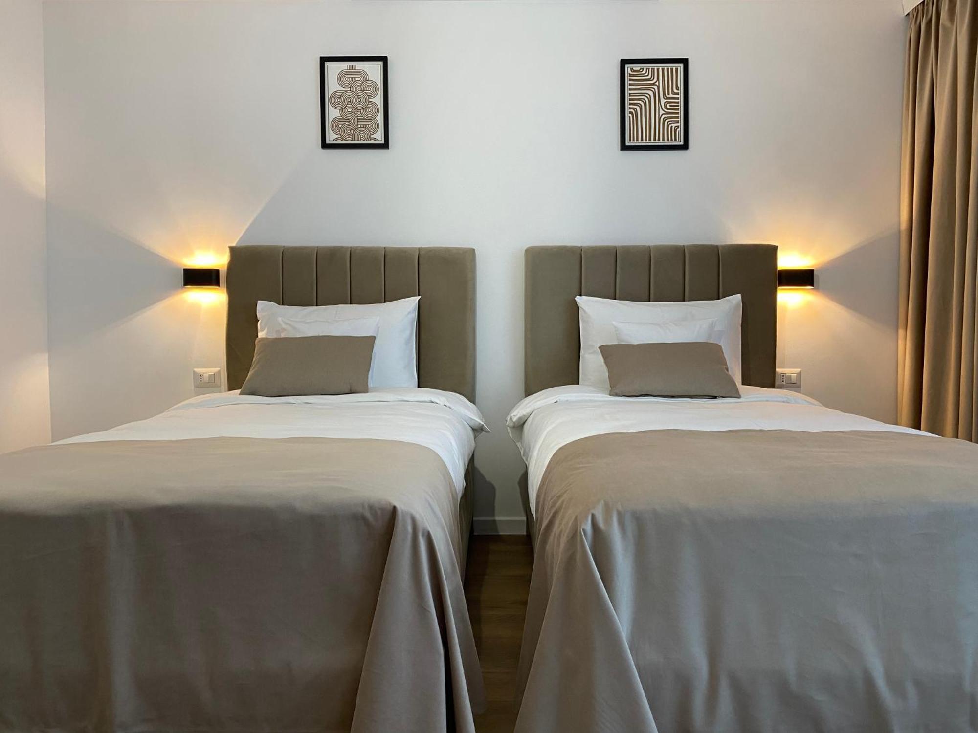Cosy Apartments & Bistro Pufesti المظهر الخارجي الصورة